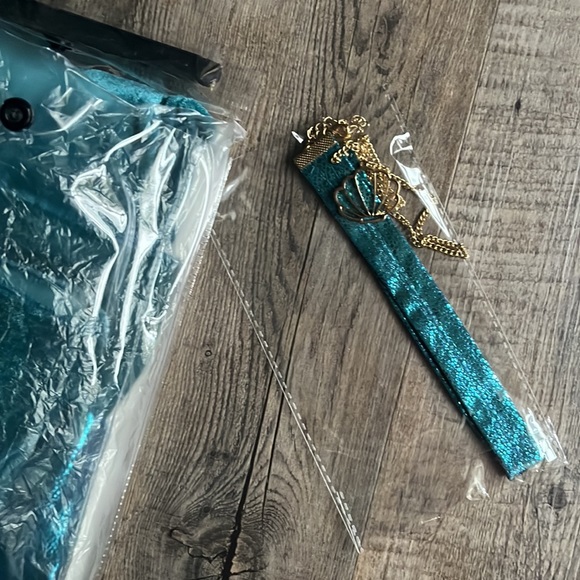 Ariel Costume - Little Mermaid - Picture 7 of 7